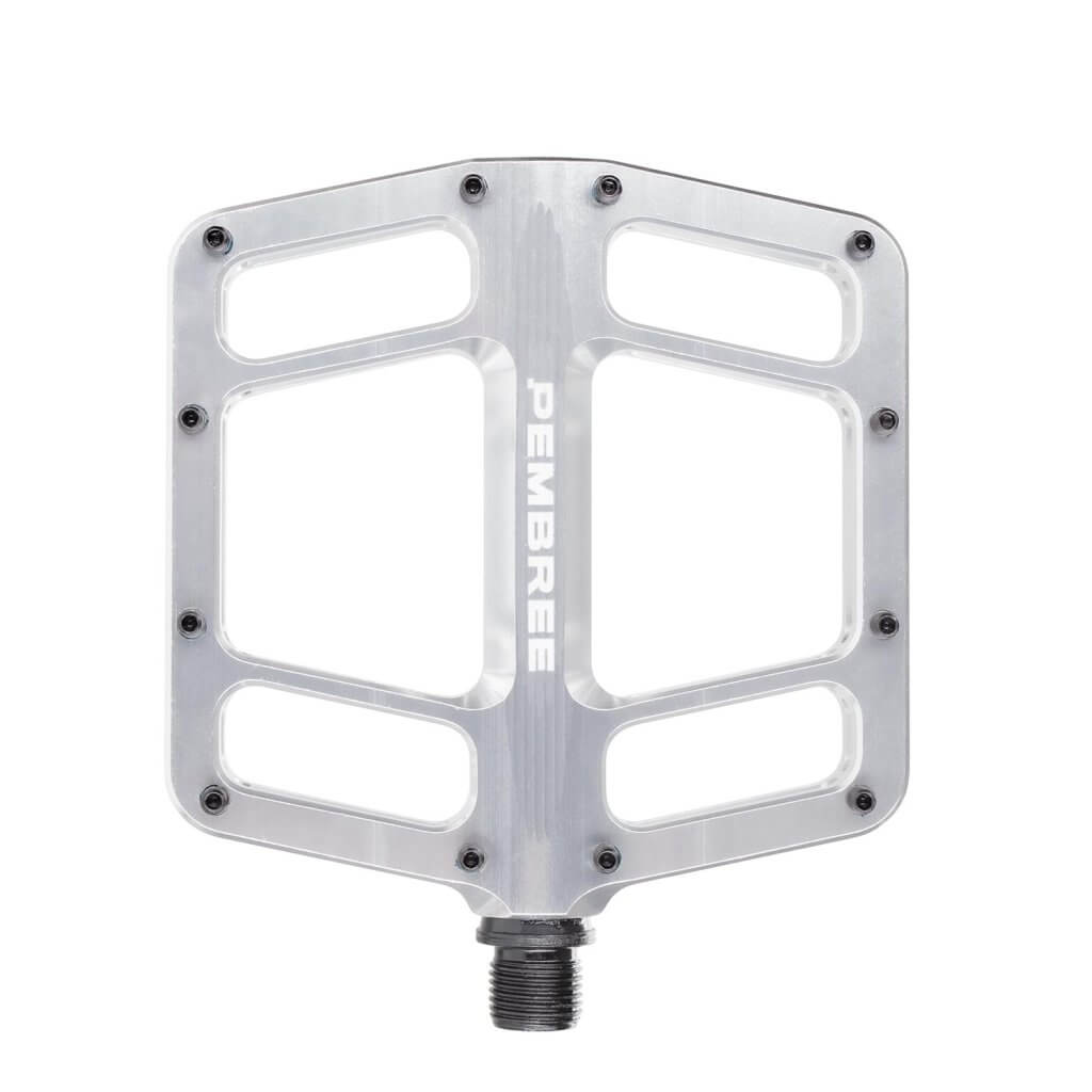 Top-down and profile view of PEMBREE D3A flat mountain bike pedals, showing the CNC-machined recycled aluminum body, 12 adjustable traction pins, and a sleek double-concave platform.